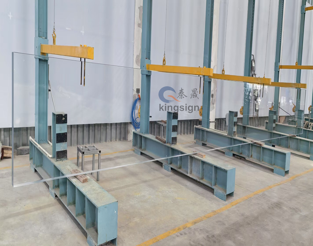 Plexiglas və tempert şüşə arasındakı fərq nədir